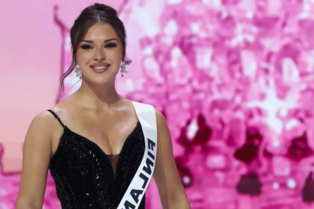 The controversy began after a viral photo showed Miss Finland Sarah Dzafce describing her meal as being “with a Chinese,” a phrase many viewed as offensive.